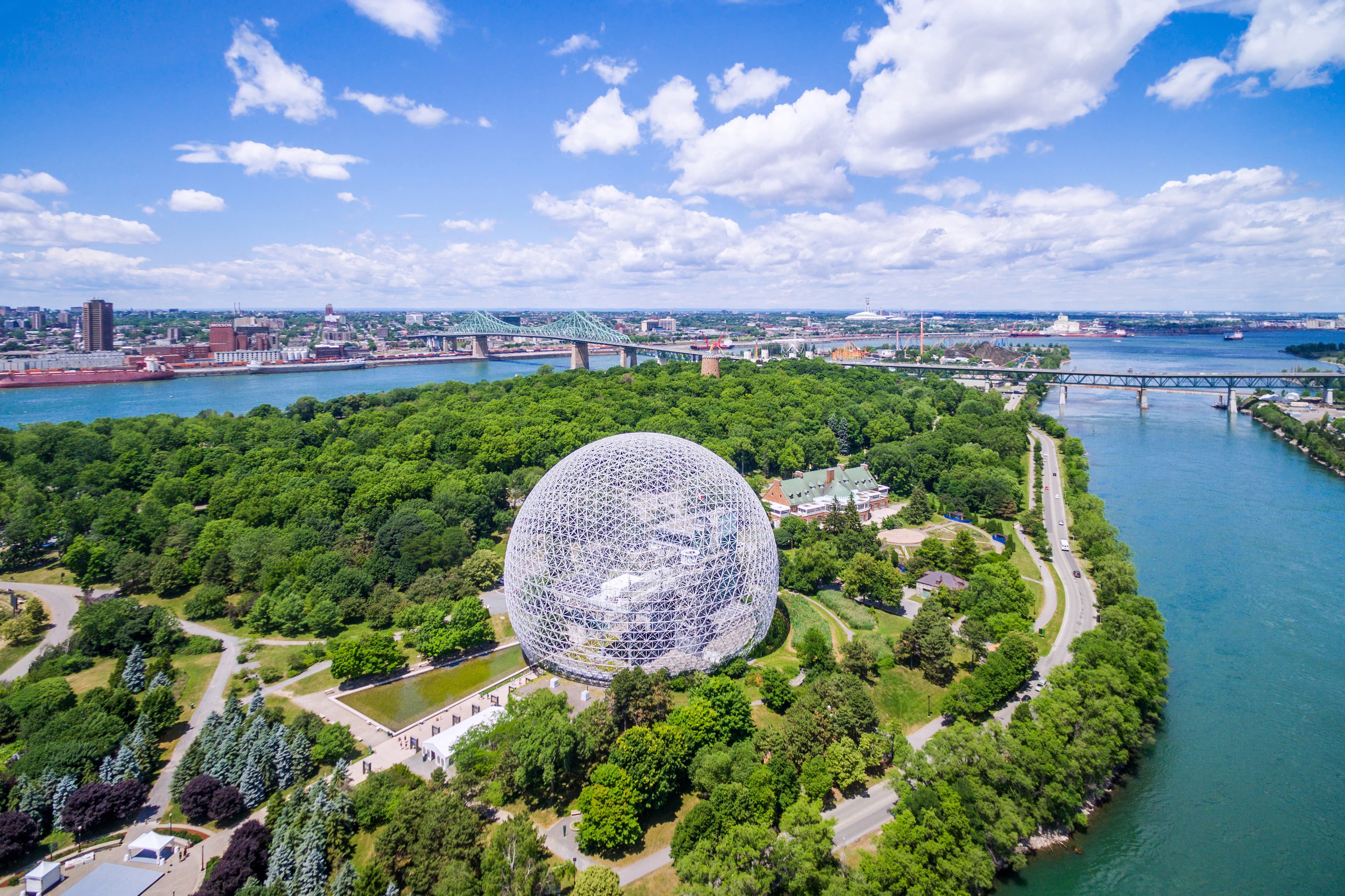 Montreal City Attraction 6