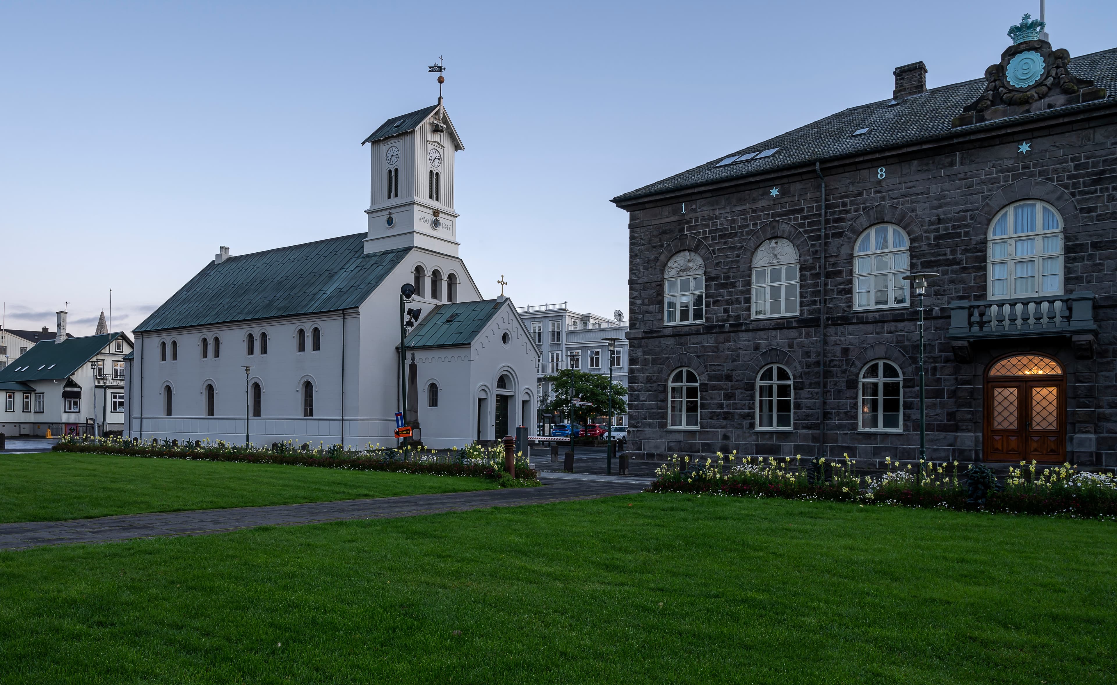 lutheran-cathedral-reykjavik-iceland