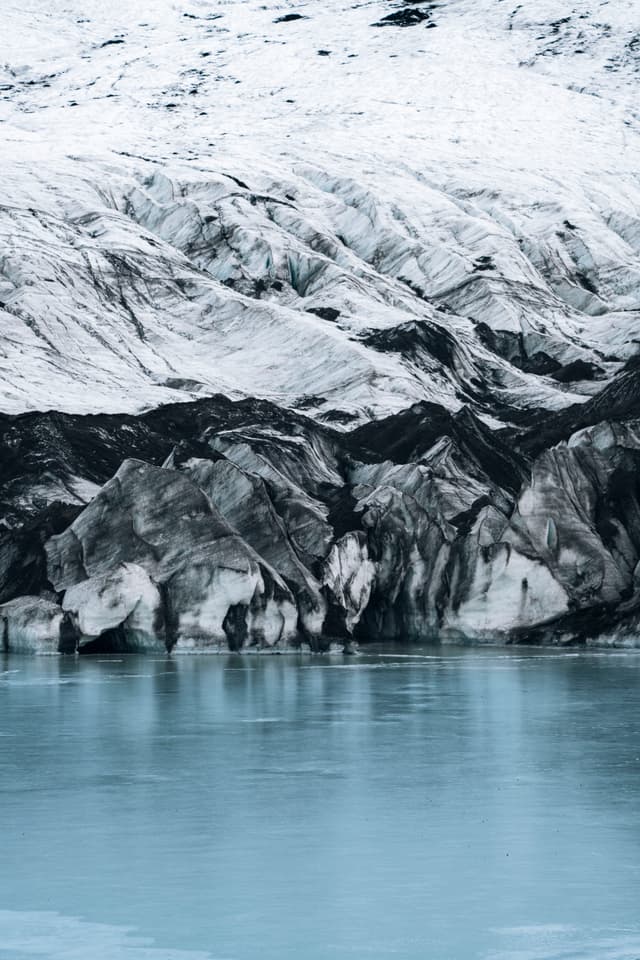 solheimajokull-lagoon