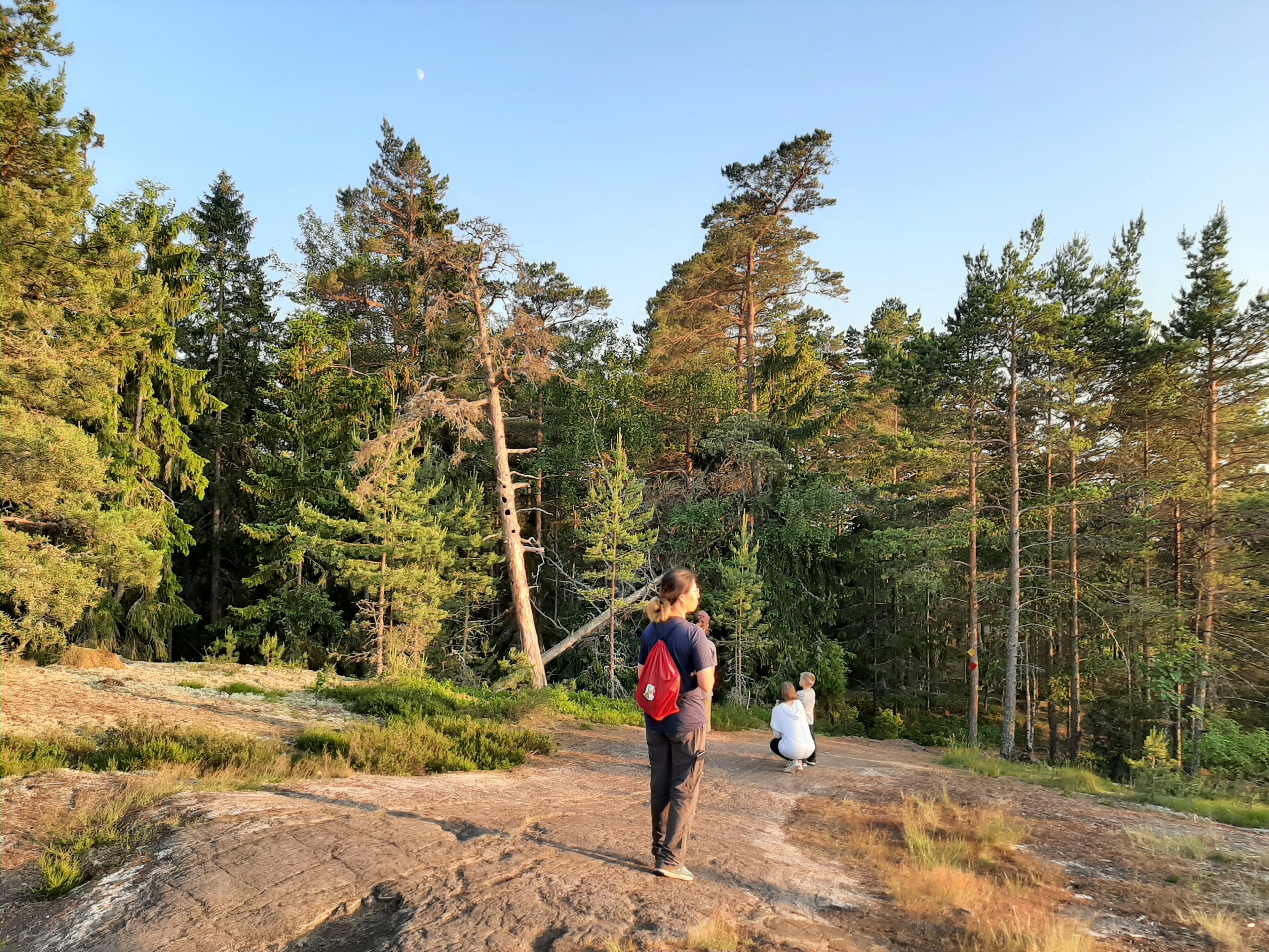 finnish-archipelago-day-hike