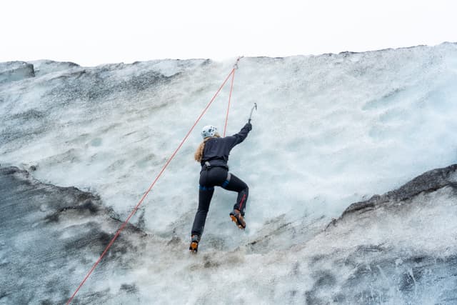 Solo-climbing-1011