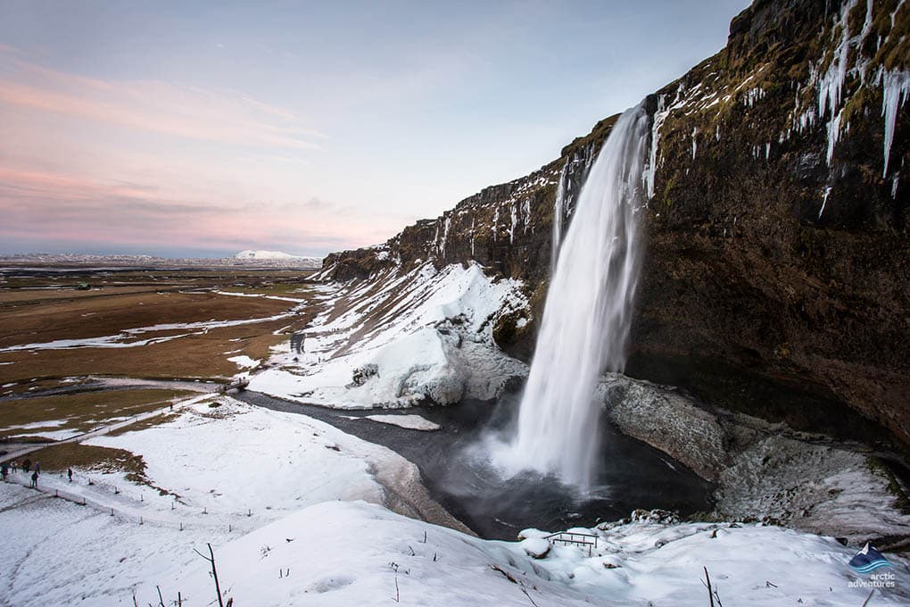 Seljalandsfoss-winter (1)14