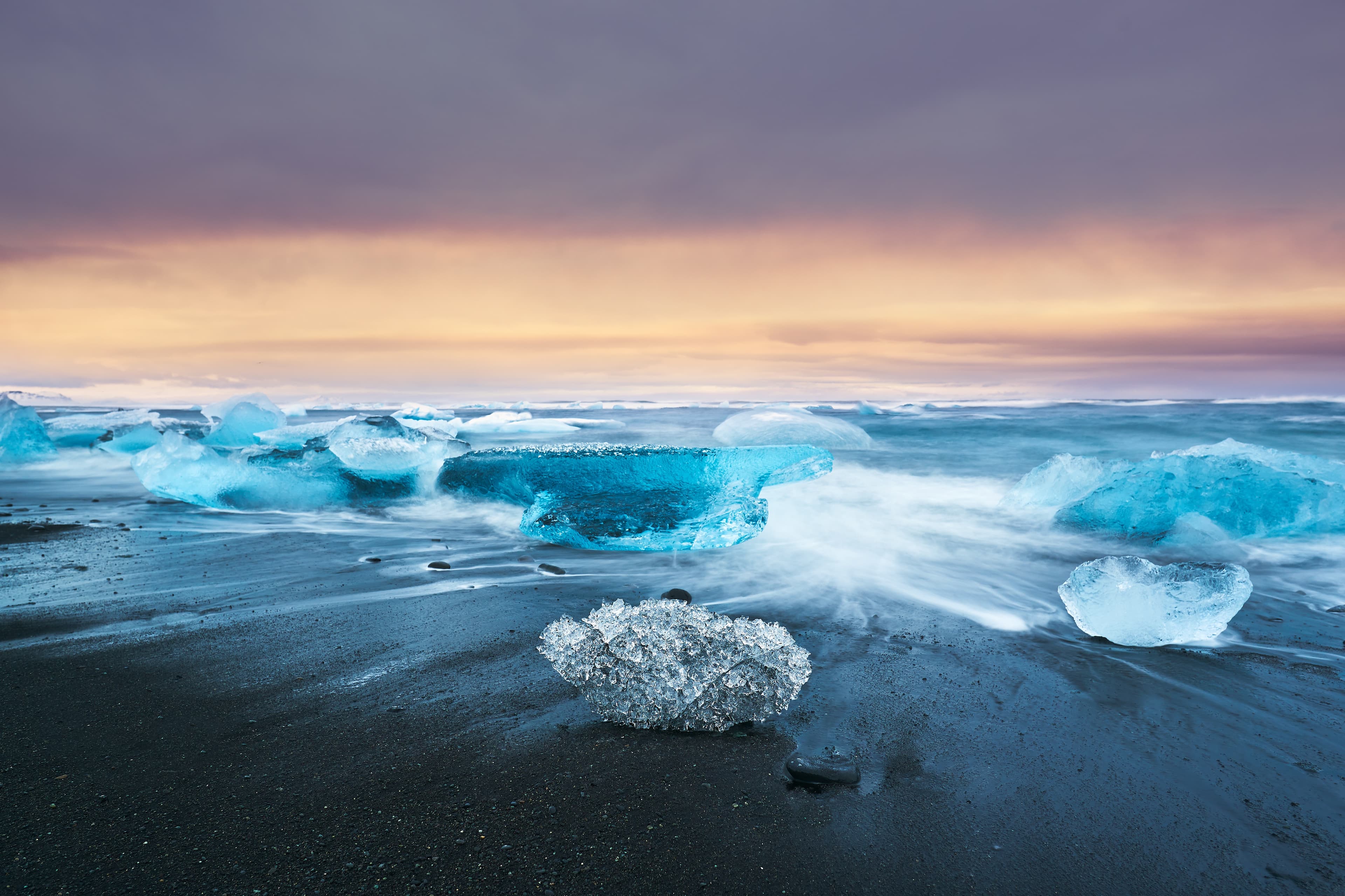 diamond-black-sand-beach-iceland