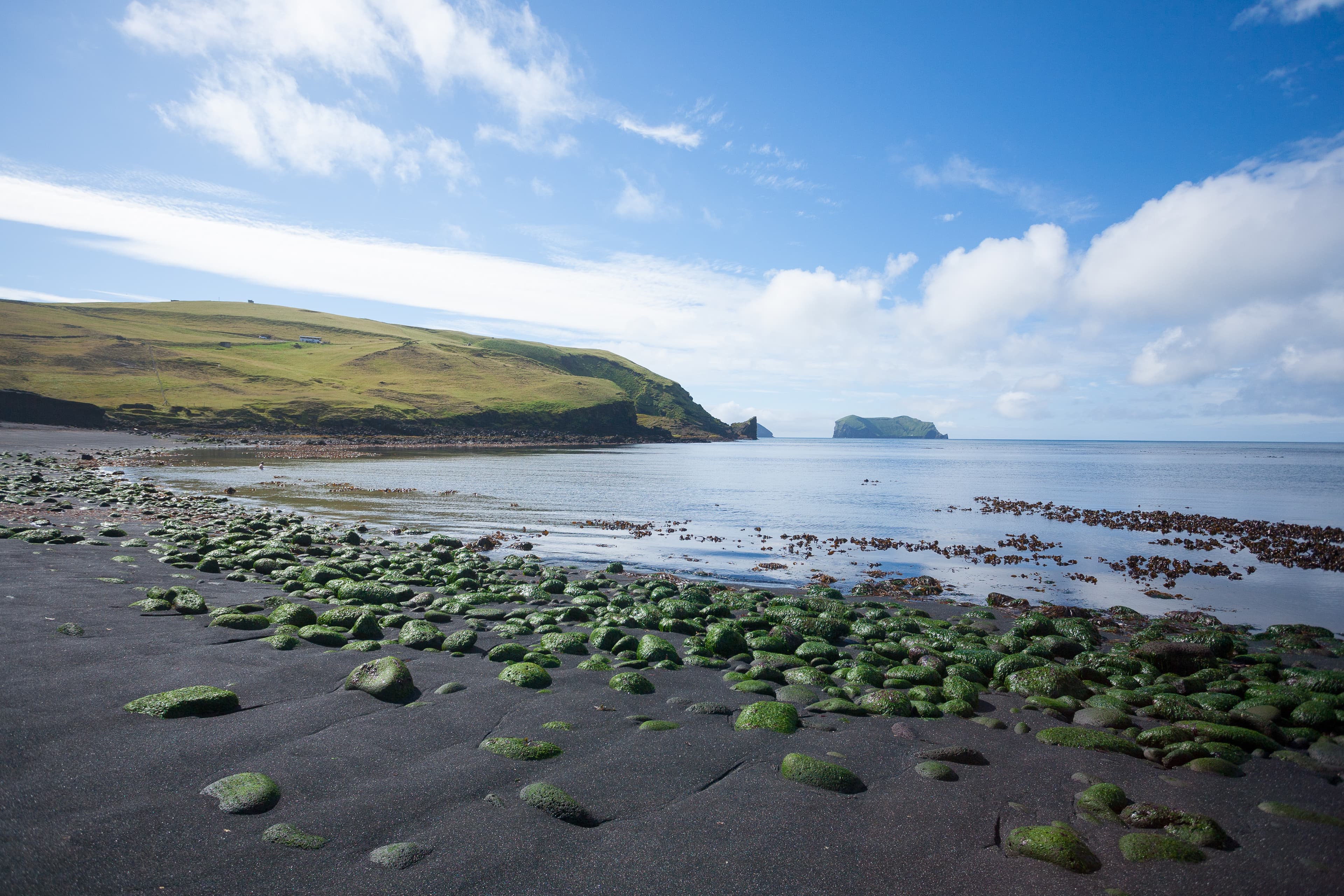 vestmannaeyjar-island-beach