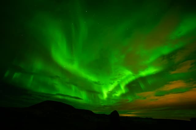 Northern-Lights-Iceland-Tour (13)