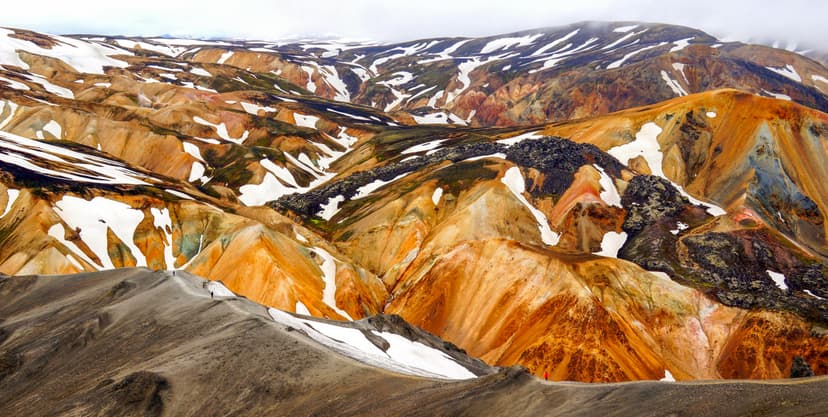 Laugavegur-fog-landscapes-tour