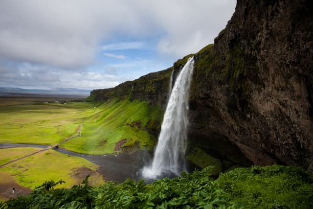 Seljalandsfoss-iceland