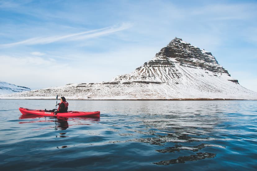 Winter-Kayaking-Kirkjufel