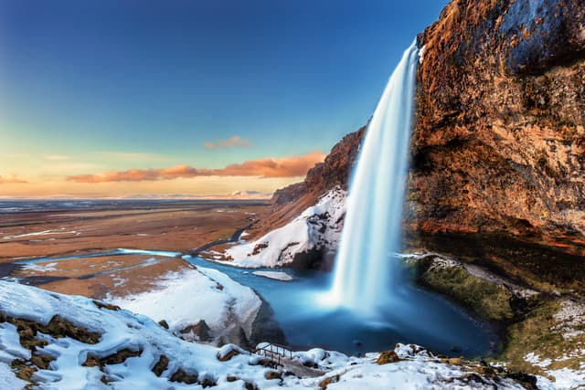 seljalandsfoss-iceland-spring