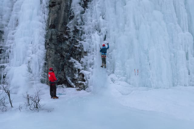 Ice Climbing Abisko 8