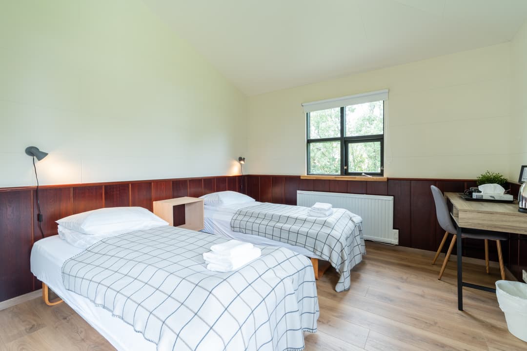 geirland-hotel-twin-cottage-bedroom
