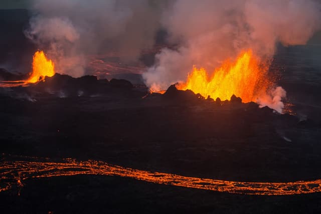 bárðarbunga-erupting-volcano-icland
