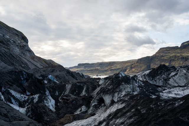 solheimajokull-glacier-hike