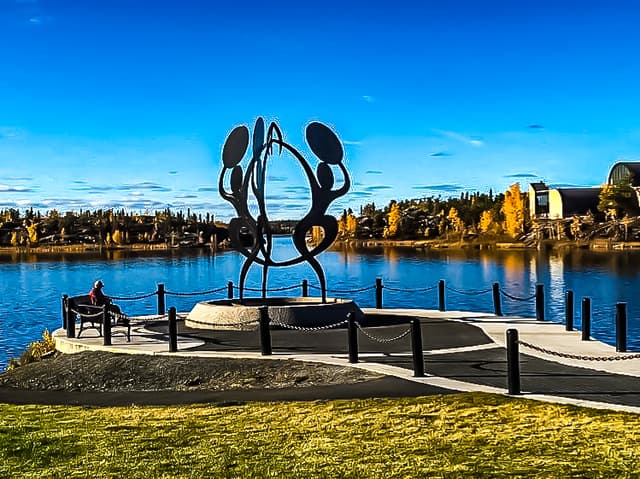 Yellowknife Sightseeing City Tour 22