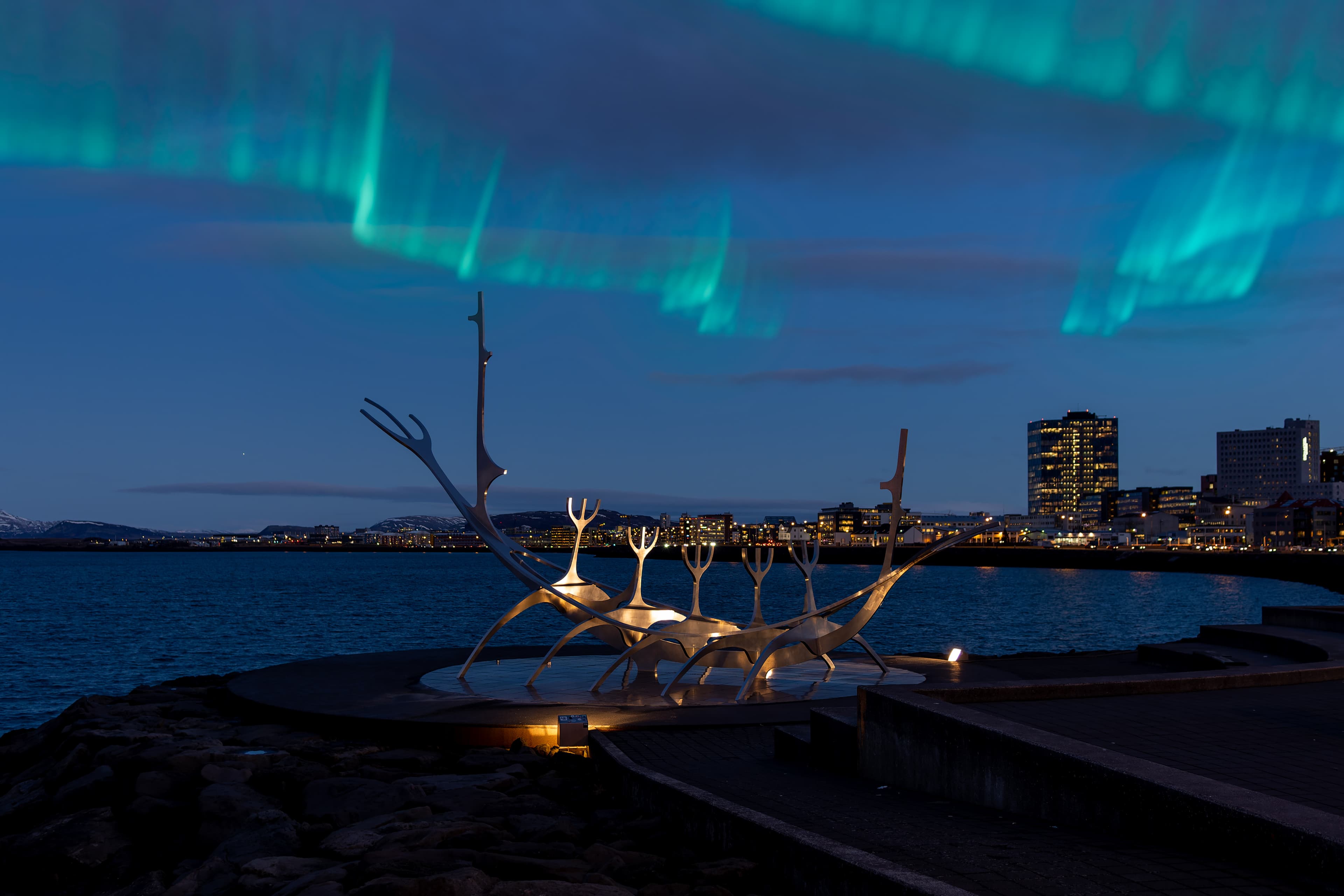 reykjavik-northern-lights