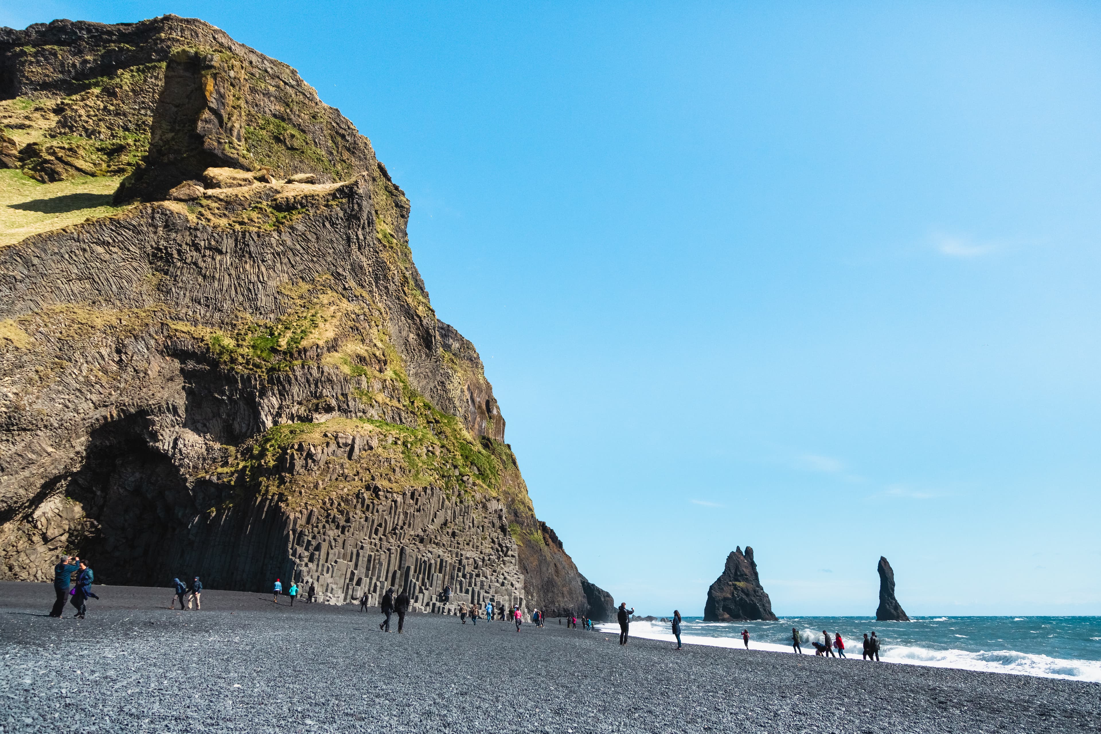 Reynisfjara-black-sand-beach-1