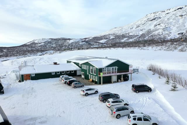 iceland-efstidalur-farm-hotel