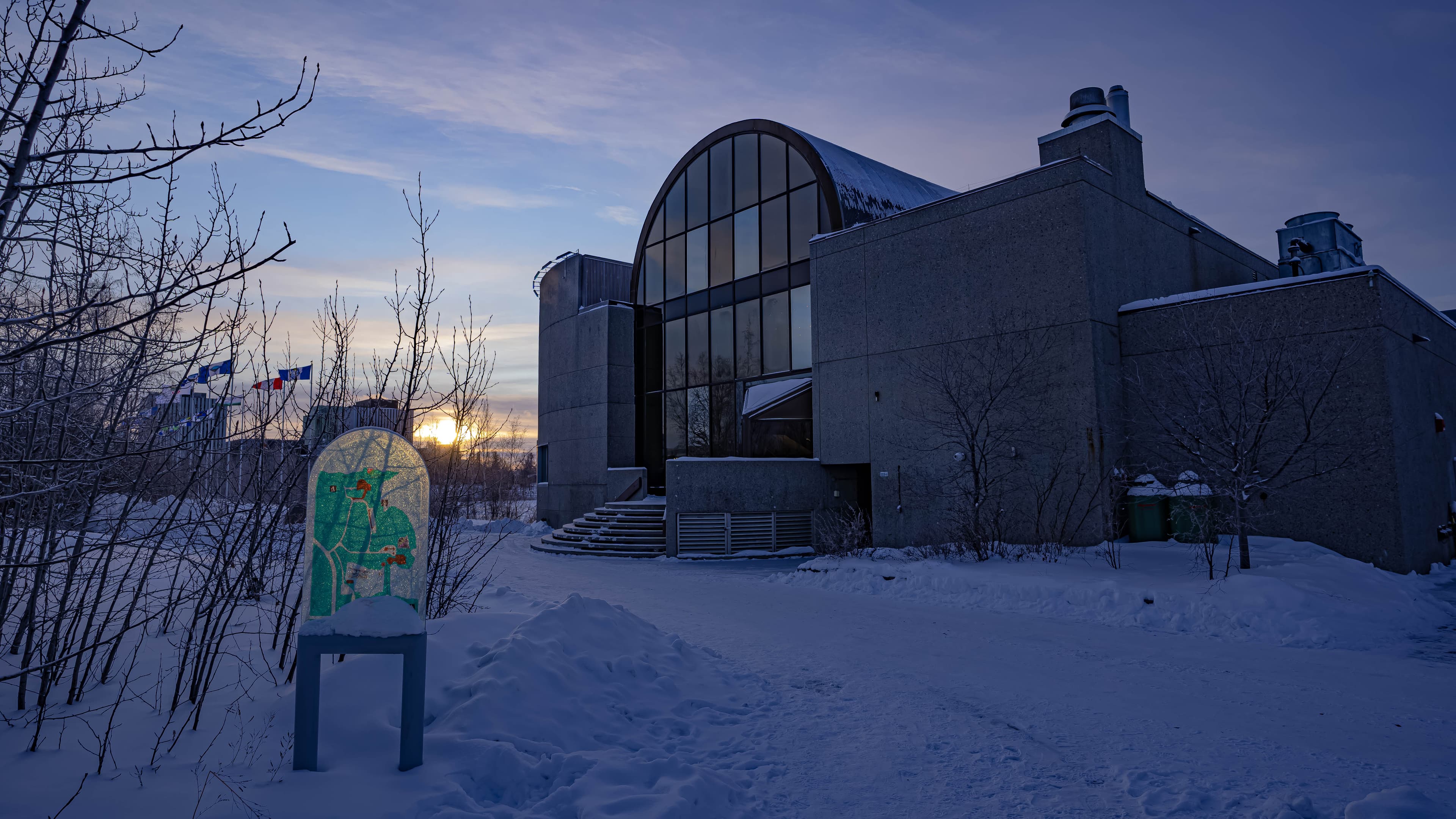 Yellowknife Sightseeing City Tour 13