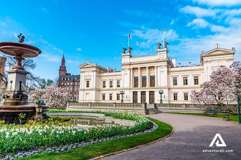 lund-university-with-garden-around-it