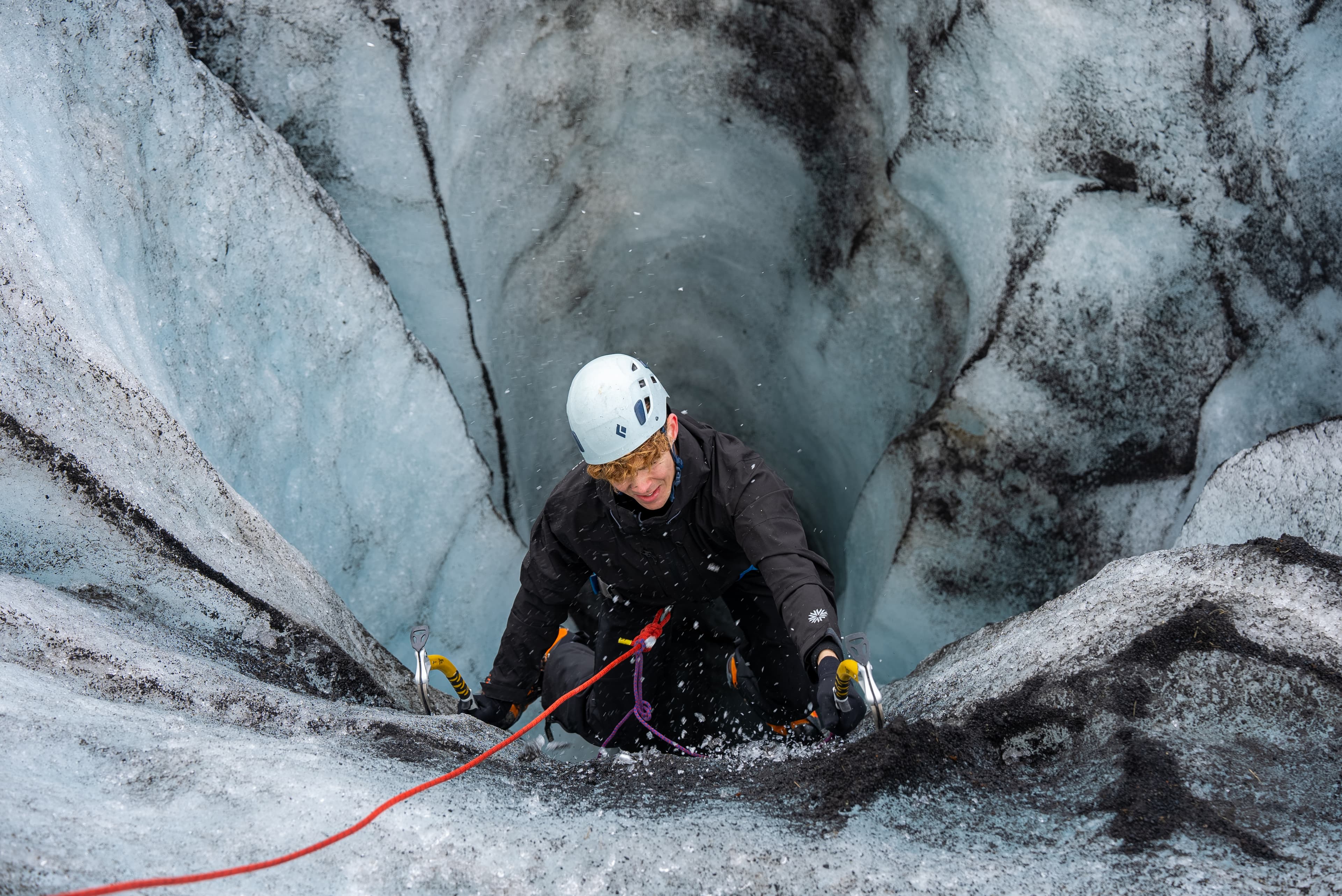 Solo-iceclimbing-05052