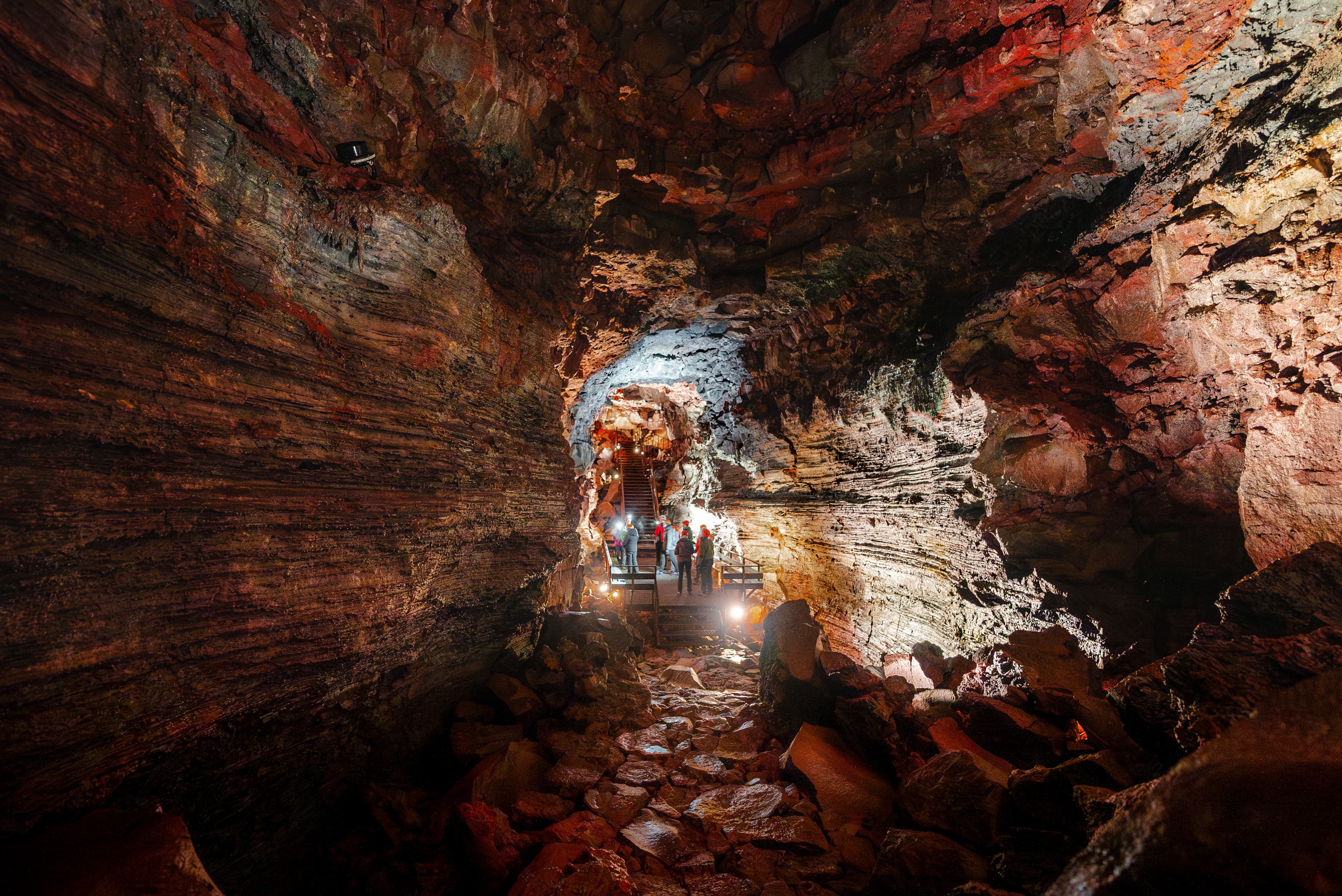 lava-tunnel