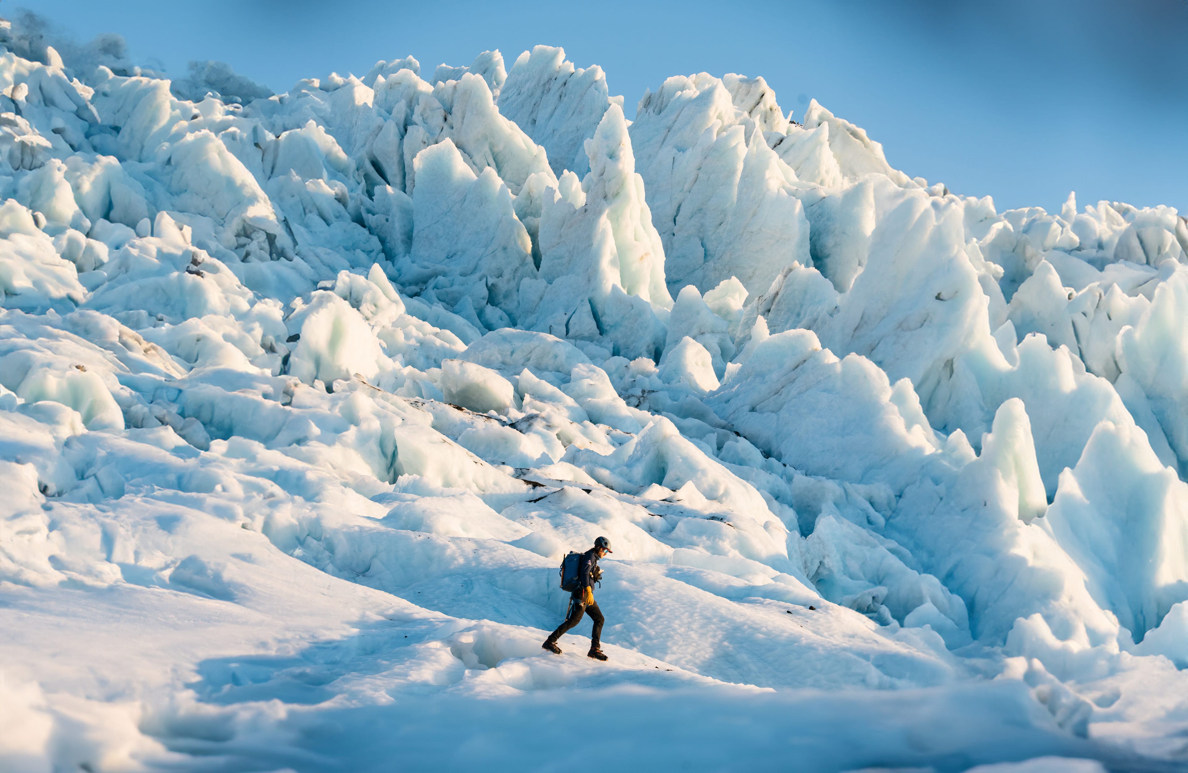 glacier-hiking-tour-iceland