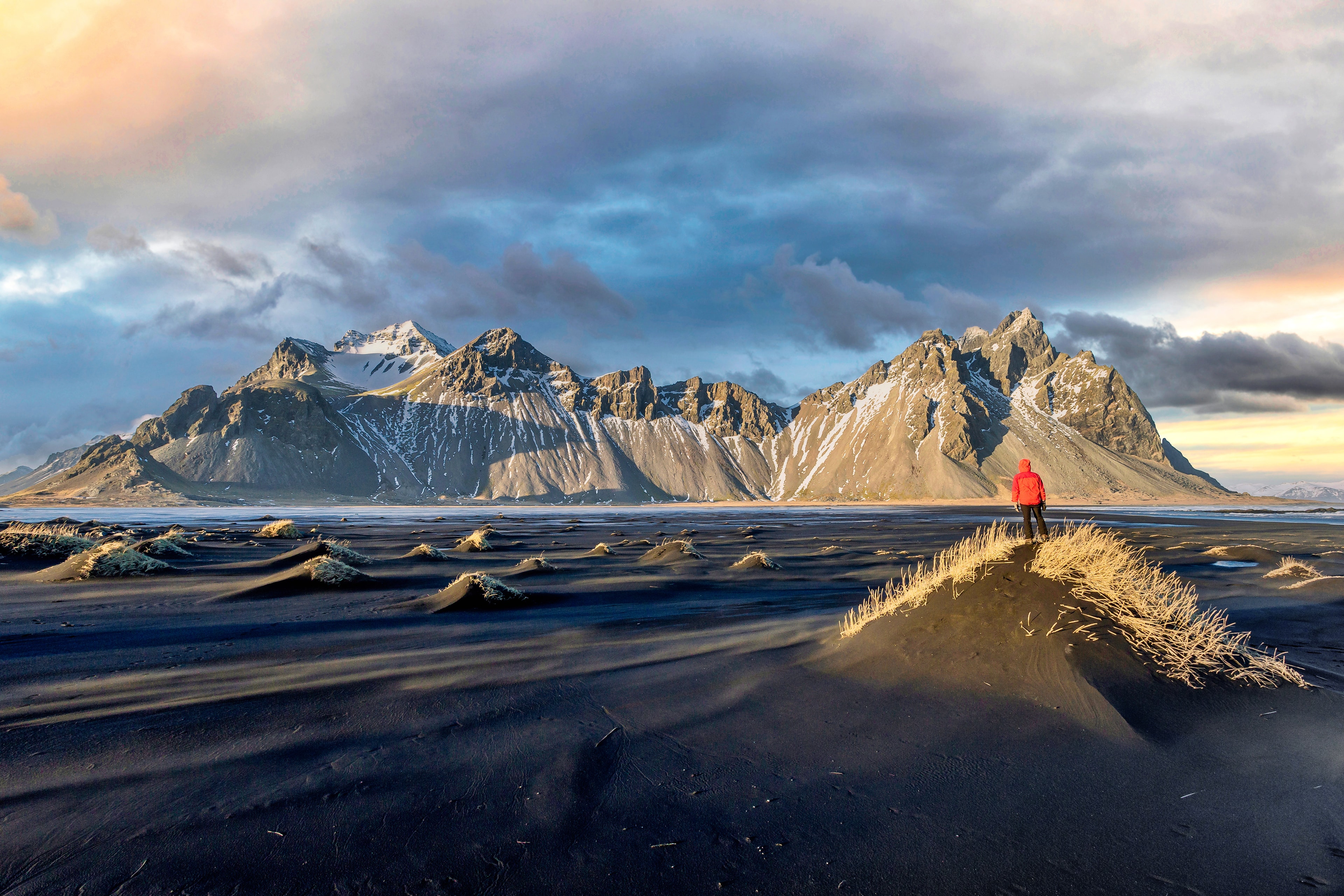 vestrahorn-black-sand-iceland