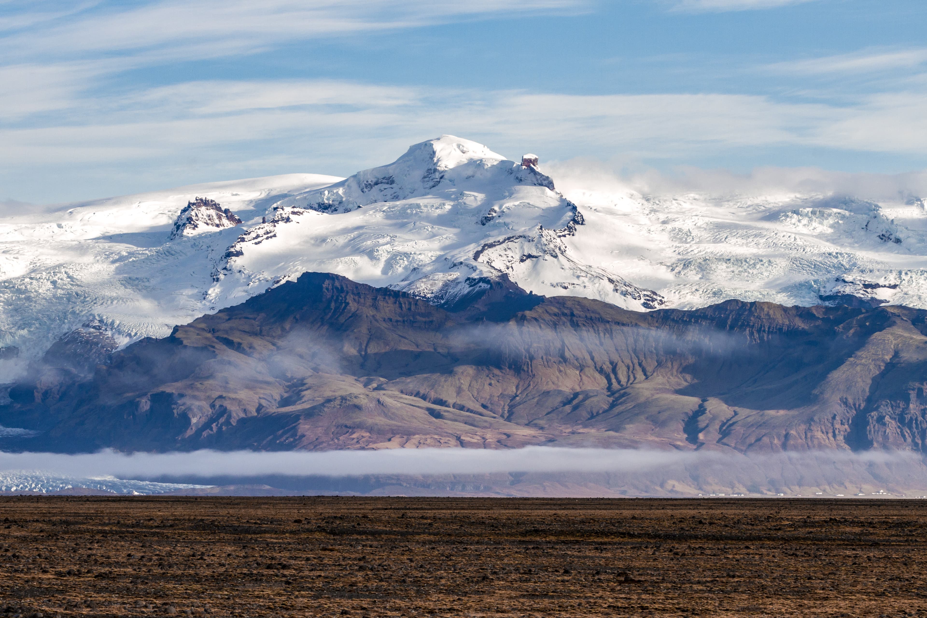 Vatnajokull Glacier, Hvannadalshnukur, South Iceland