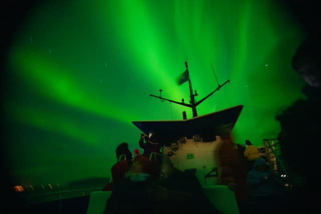 Northern lights by boat Special tours 09