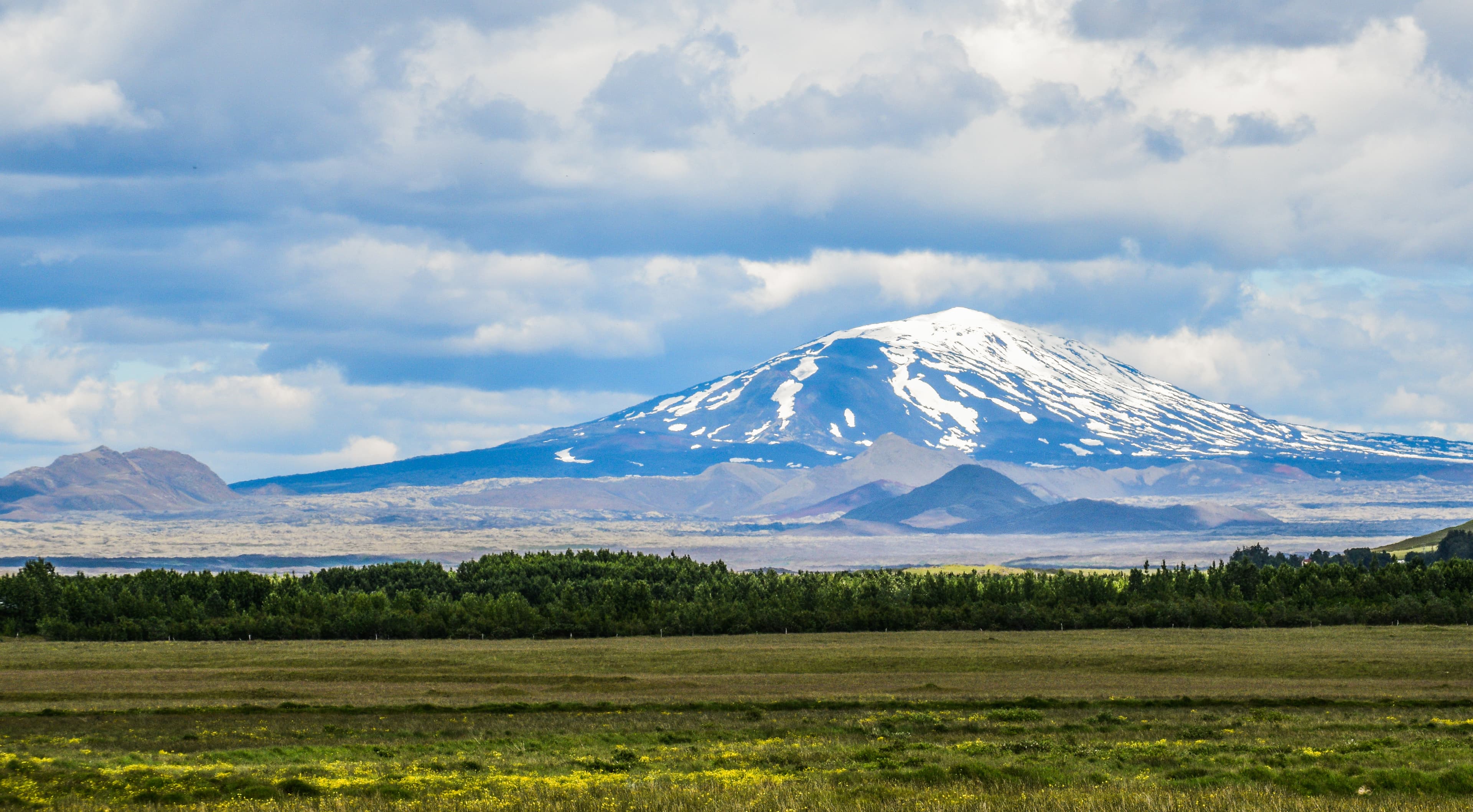 hekla-volcano-mountain-iceland-golden-circle-2
