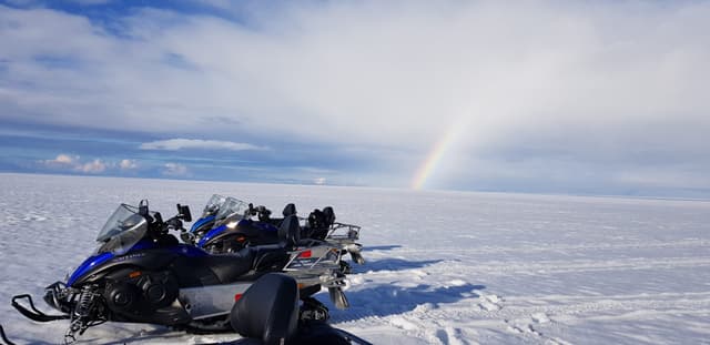 Snowmobile Tour in Iceland on Vatnajökull Glacier 5