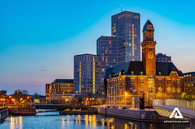 1-st-peters-church-in-malmo-evening-view