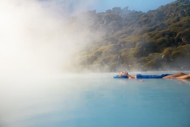 blue-lagoon-geothermal-spa-iceland-grindavik-8