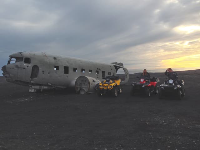 ATV-tours-iceland-Solheimasandur-plane-wreck