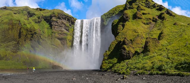 Panorama de la cascade de Skogafoss en Islande