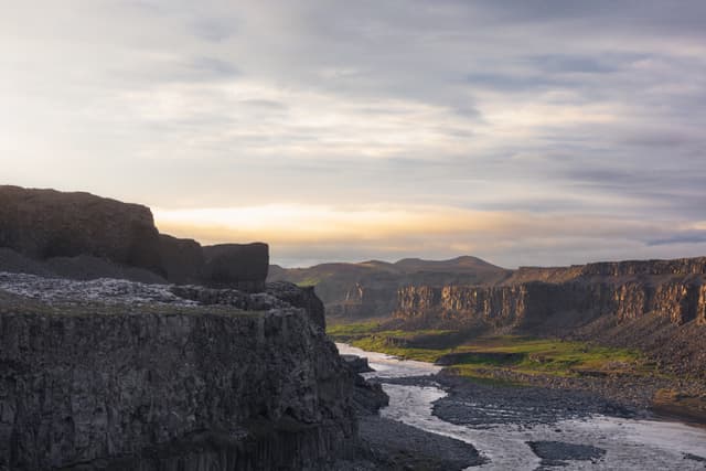 jokulsargljufur-canyon-sunset-iceland