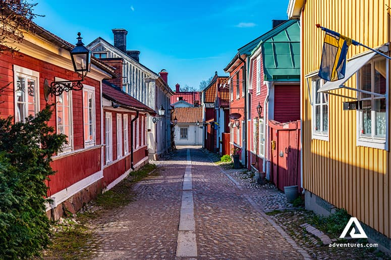 colorful-houses-in-gavle-town-near-uppsala-in-sweden