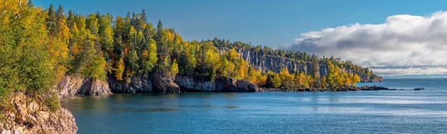 h-lake-superior-provincial-park-ontario-canada