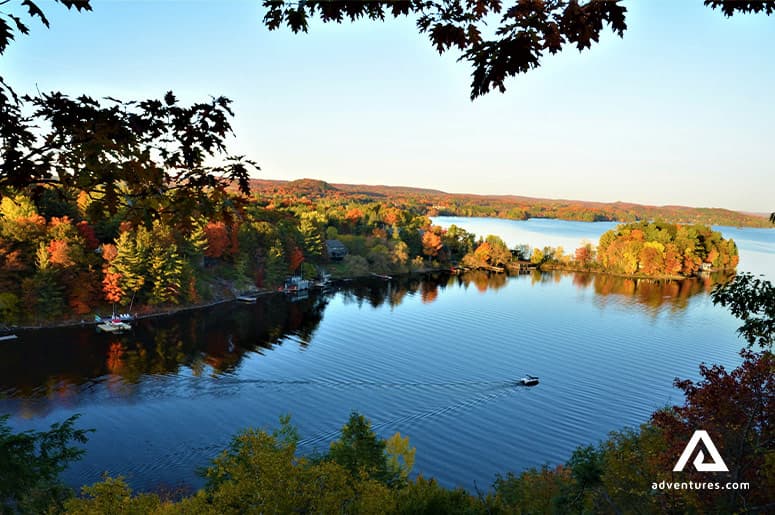 aerial-view-over-the-ontario-lake-in-canada