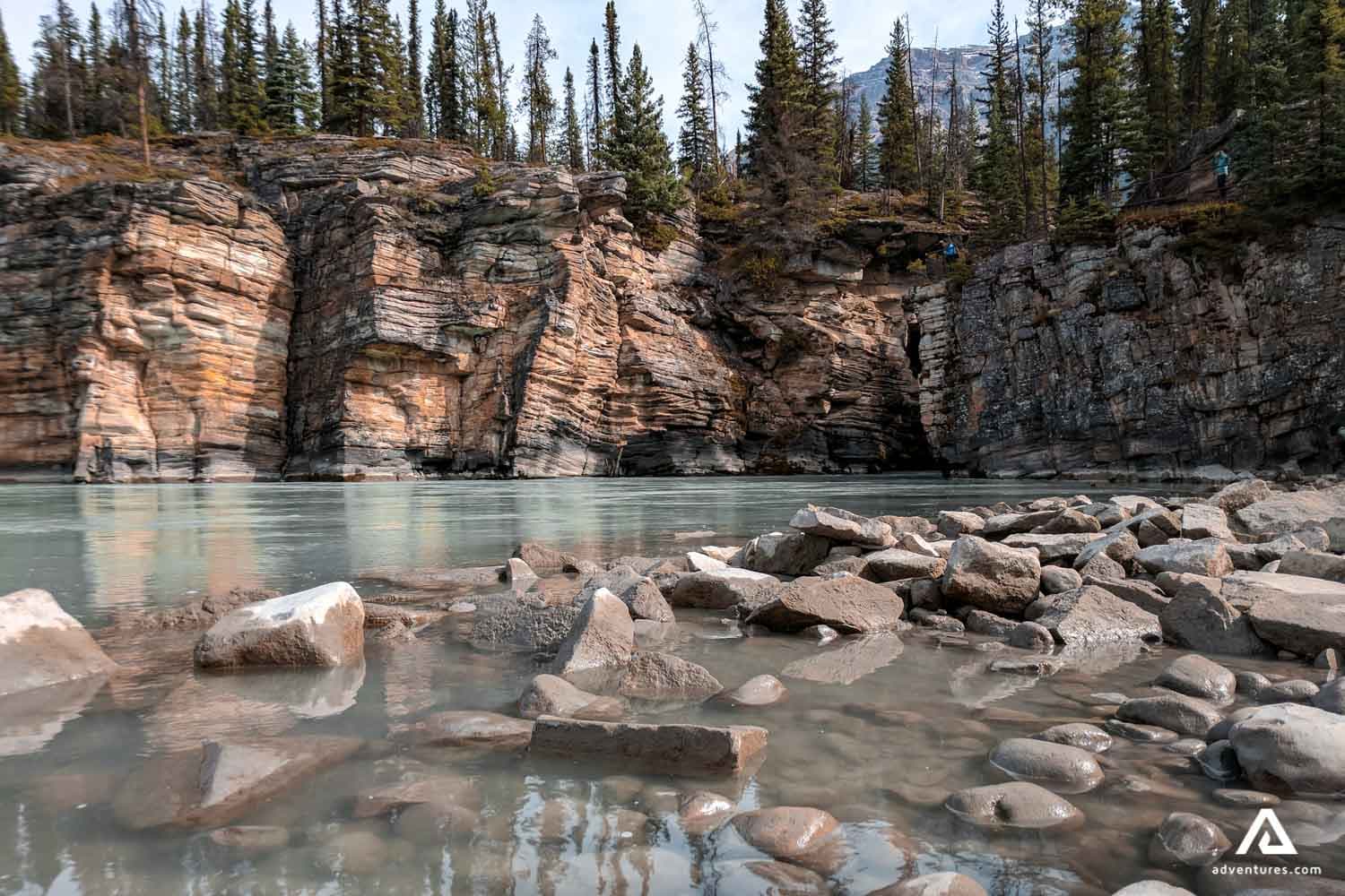 jasper-national-park-canada-Athabasca-river-1