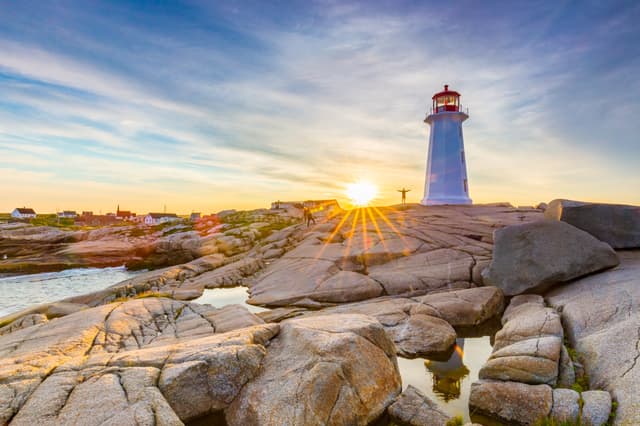 Halifax Night Tour & Peggy's Cove Sunset 4