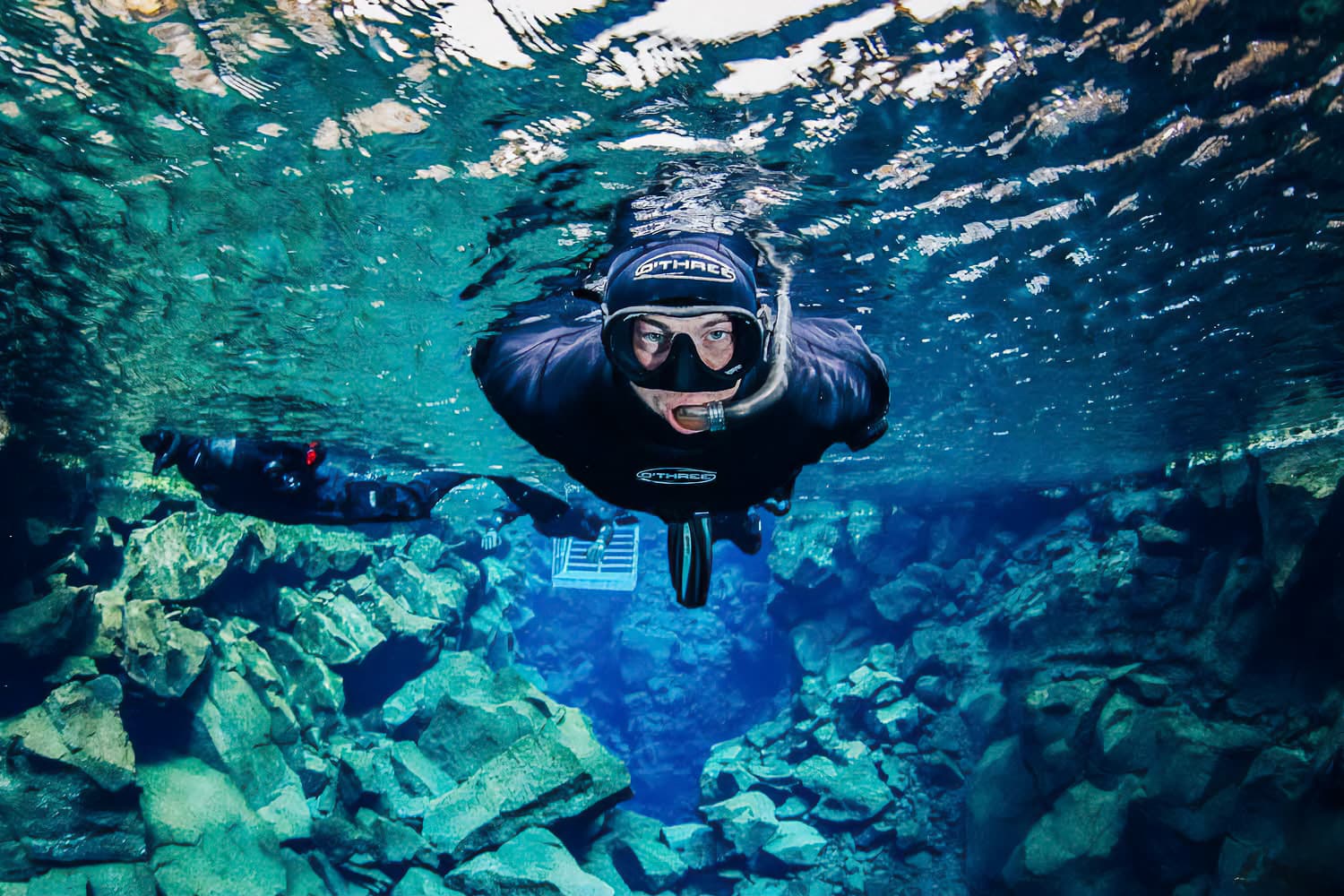 silfra-fissure-golden-circle-snorkeling-diving-tour