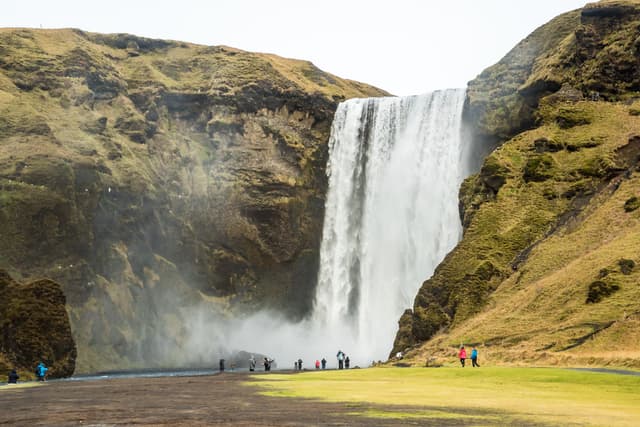 YourDayTours-SouthCoast-Skogafoss-Iceland-027