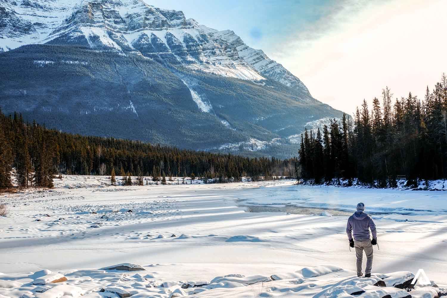 jasper-national-park-canada-Athabasca-river-mountains-landscape-man-winter-1