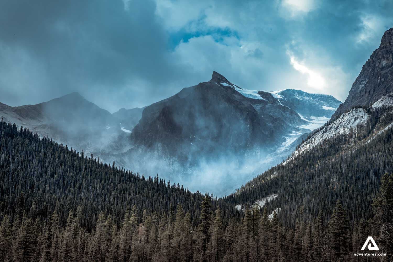 yoho-national-park-canada-emerald-lake-mountains-nature-landscape-1-2-2