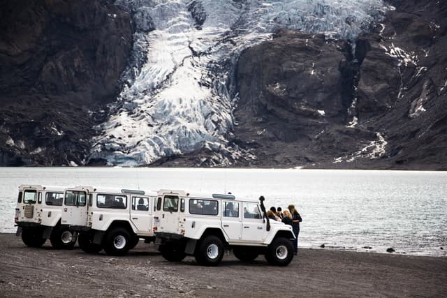 Super Jeeps -U-Drive Þórsmörk 2 ellithor.com