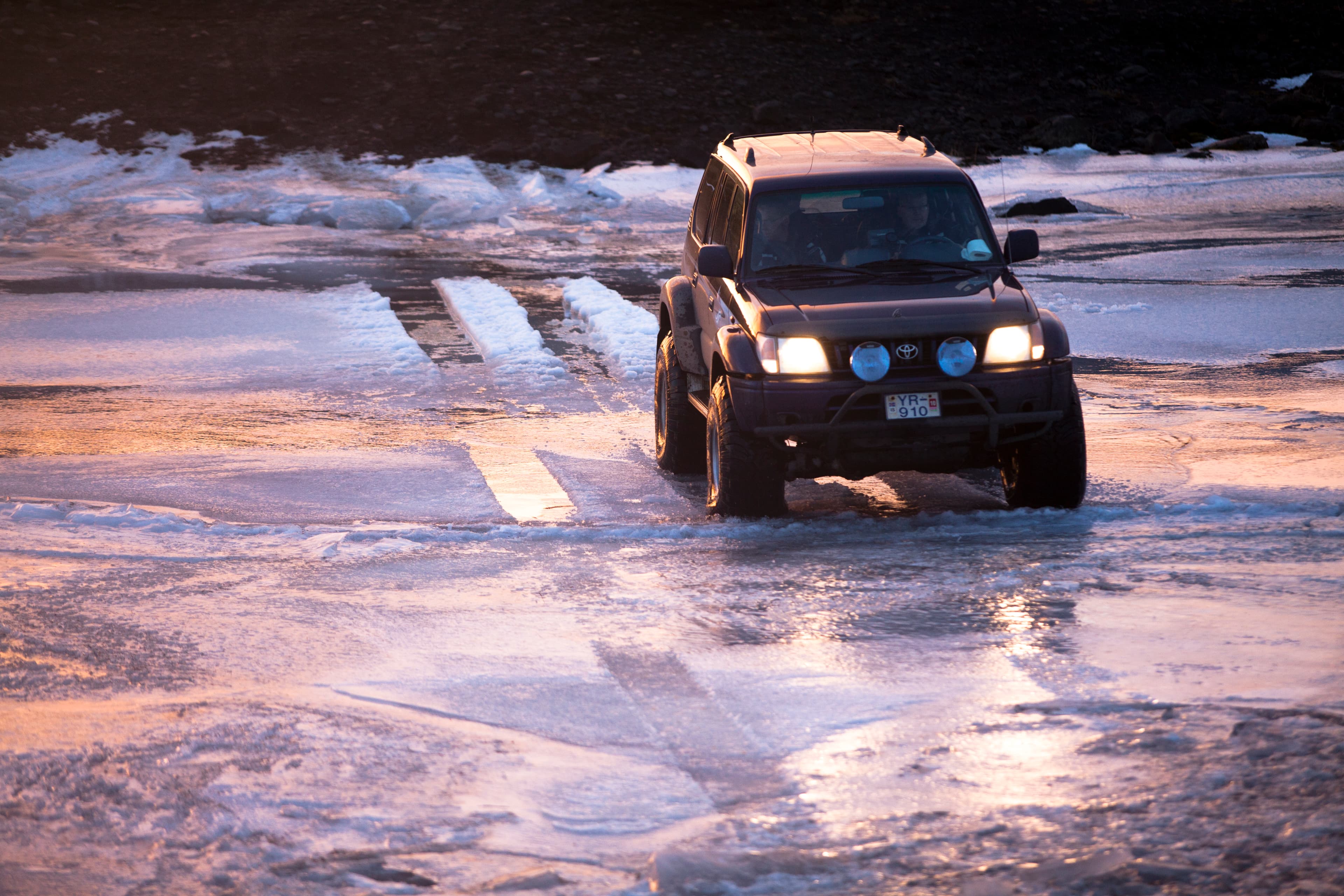 Super Jeeps -Þórsmörk Winter 1 ellithor.com
